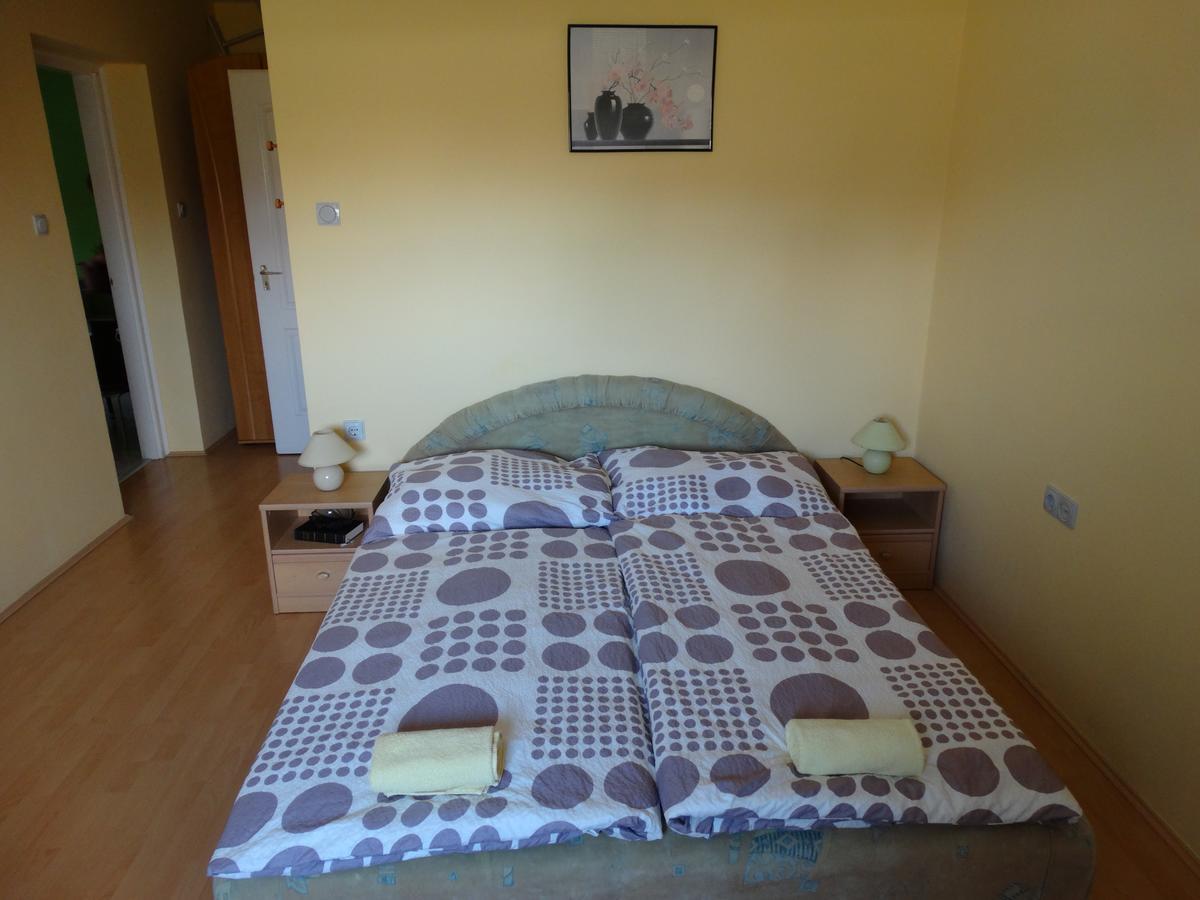 Herkules Apartman 잘라카로쉬 외부 사진